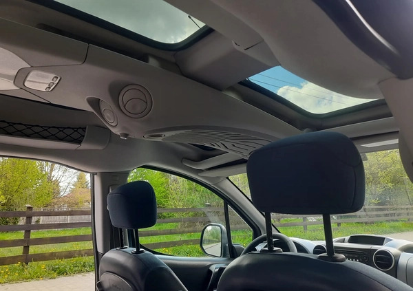 Citroen Berlingo cena 26900 przebieg: 255000, rok produkcji 2010 z Pakość małe 562